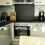 Behagliches Zaunkoenig -mit Kamin Und Sauna- Blick Ueber Romantische Bodetal タンネ