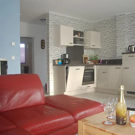 Behagliches Zaunkoenig -mit Kamin Und Sauna- Blick Ueber Romantische Bodetal *