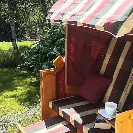 Behagliches Zaunkoenig -mit Kamin Und Sauna Holiday home Tanne