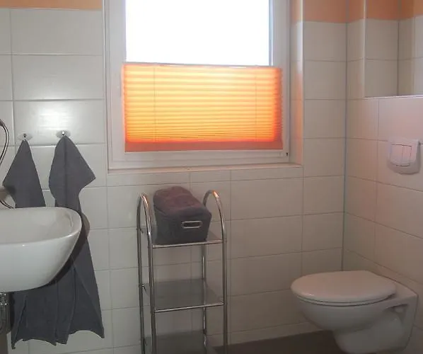 Behagliches Zaunkoenig -mit Kamin Und Sauna- Blick Ueber Romantische Bodetal *