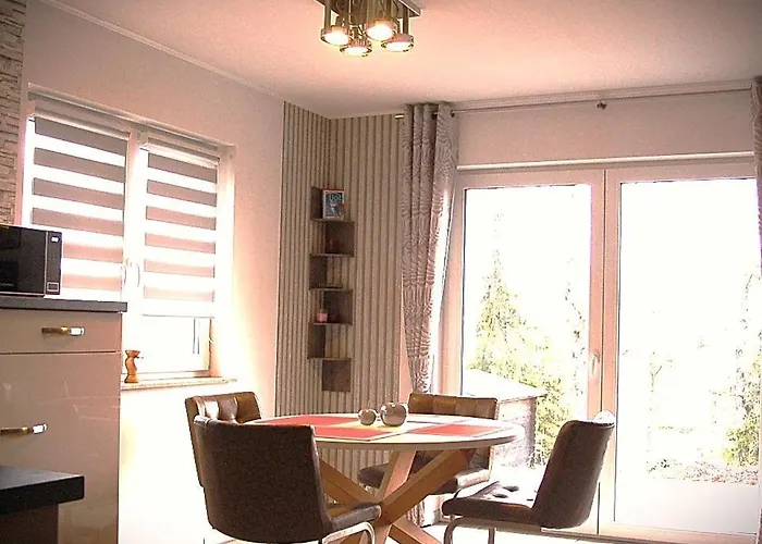 Behagliches Zaunkoenig -mit Kamin Und Sauna- Blick Ueber Romantische Bodetal Dom wakacyjny